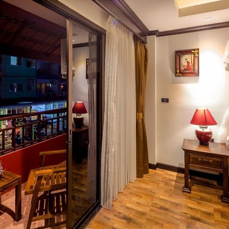 Tanawan Phuket Hotel Экстерьер фото
