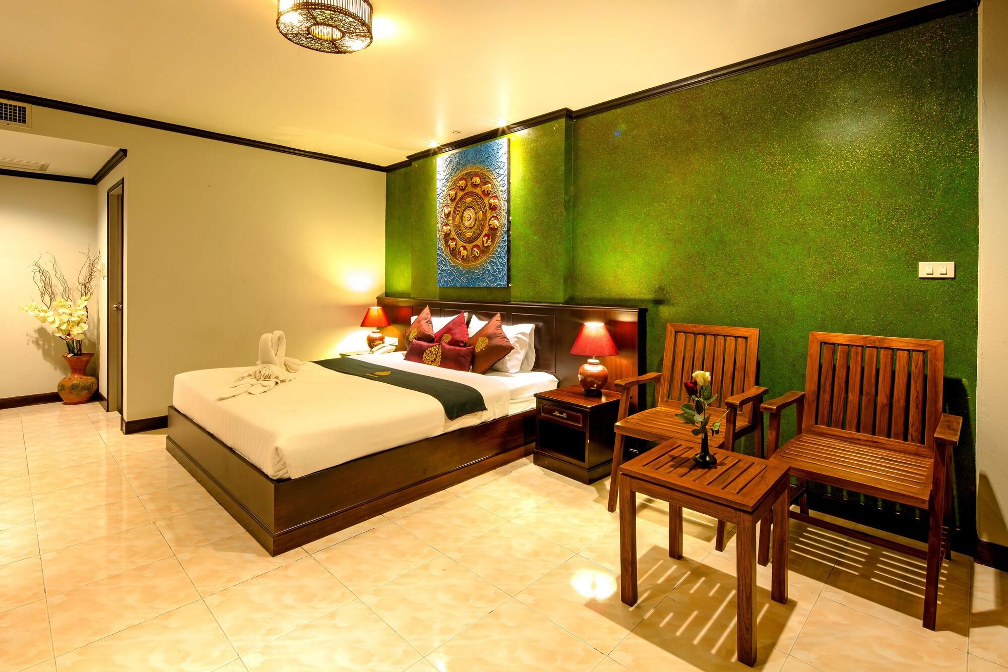 Tanawan Phuket Hotel Экстерьер фото