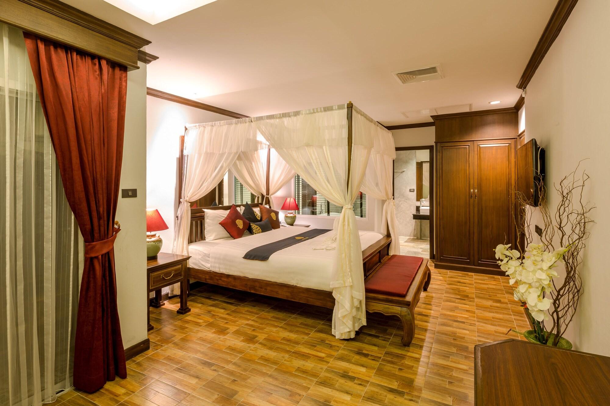Tanawan Phuket Hotel Экстерьер фото
