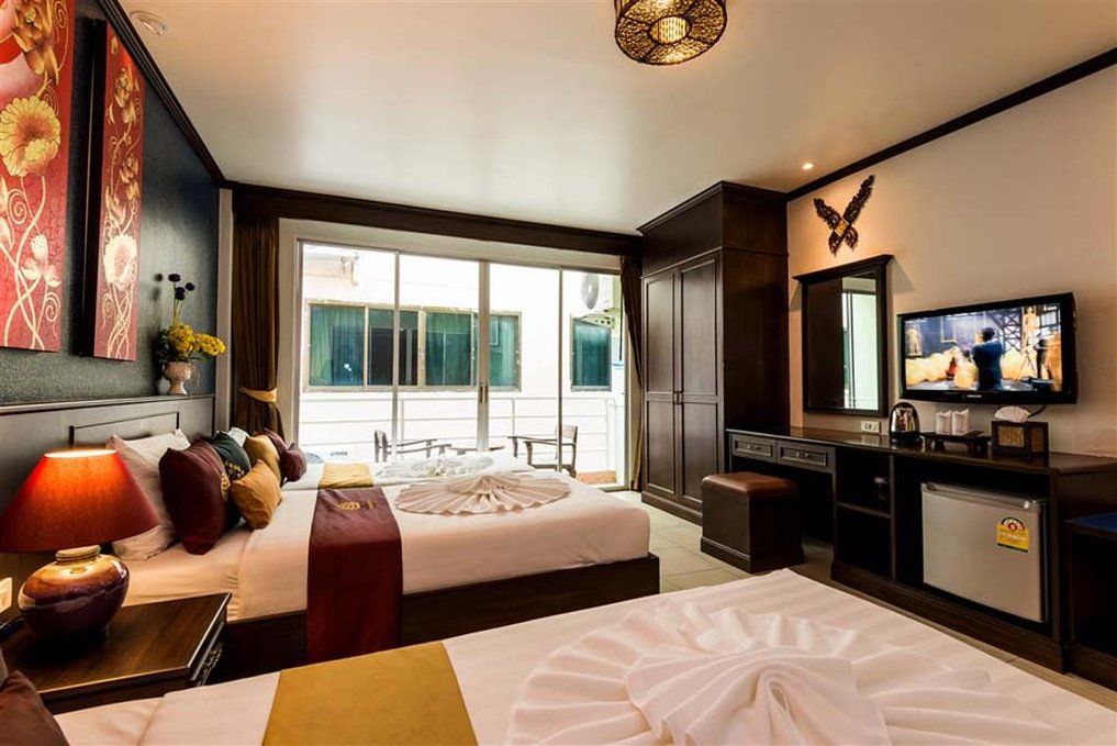 Tanawan Phuket Hotel Экстерьер фото